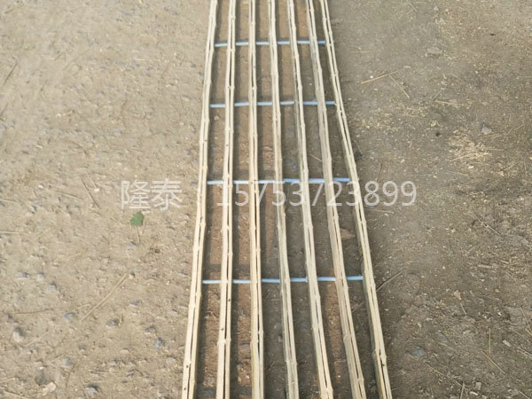 竹鴨床（竹雞床）